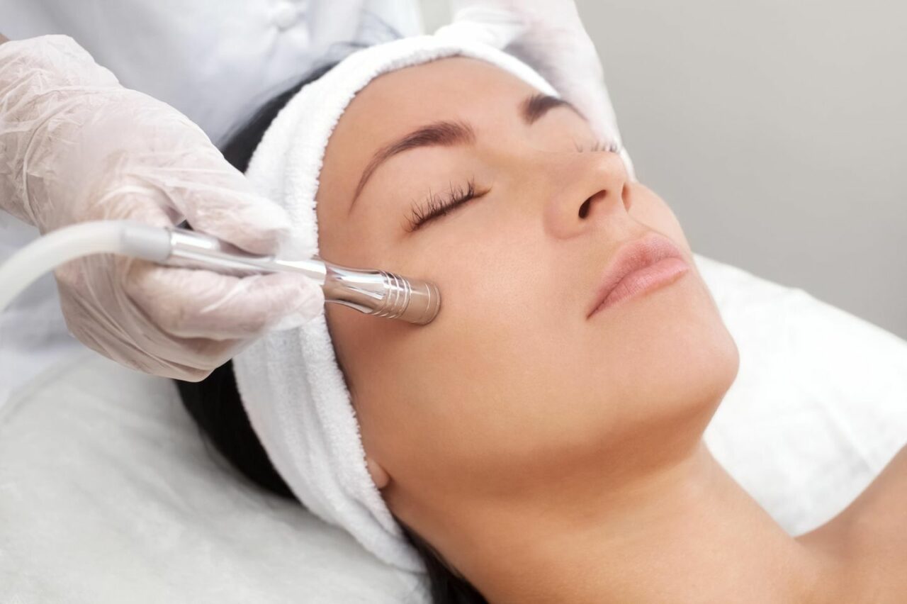 Diamant Mikrodermabrasion Behandlung